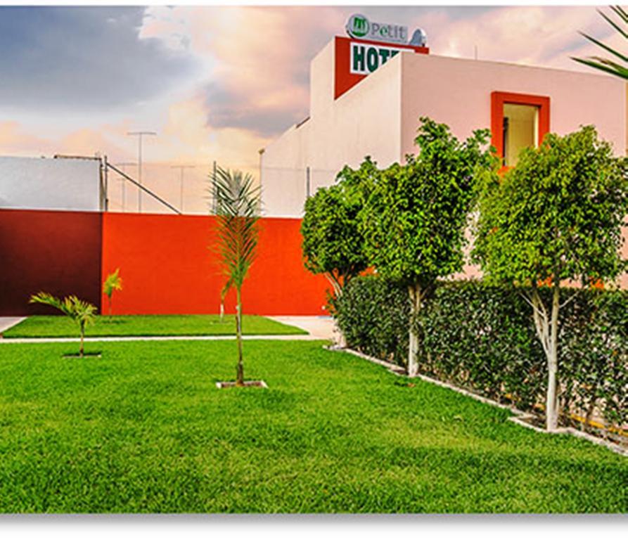 Hotel Petit เตฮัวกัน ภายนอก รูปภาพ